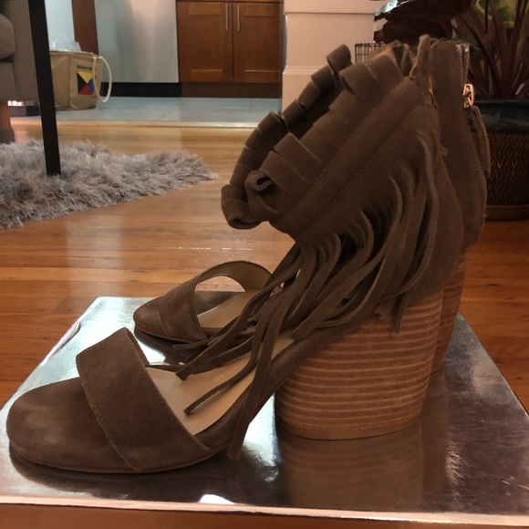 Fringe Heels - Picture 3 of 8